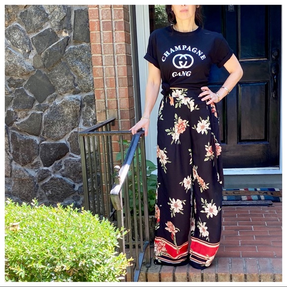 GORGEOUS BLACK FLORAL PRINT WIDE LEG PANTS - Picture 3 of 15